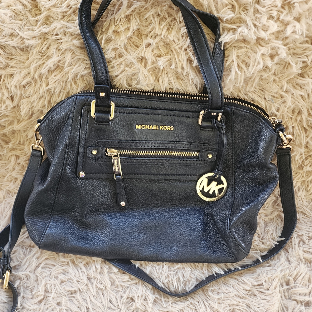Michael Kors Gilmore Black Leather Crossbody